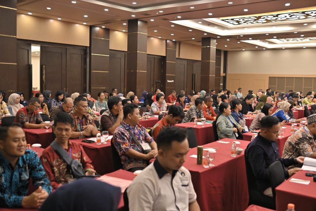 literasi-numerasi-guru