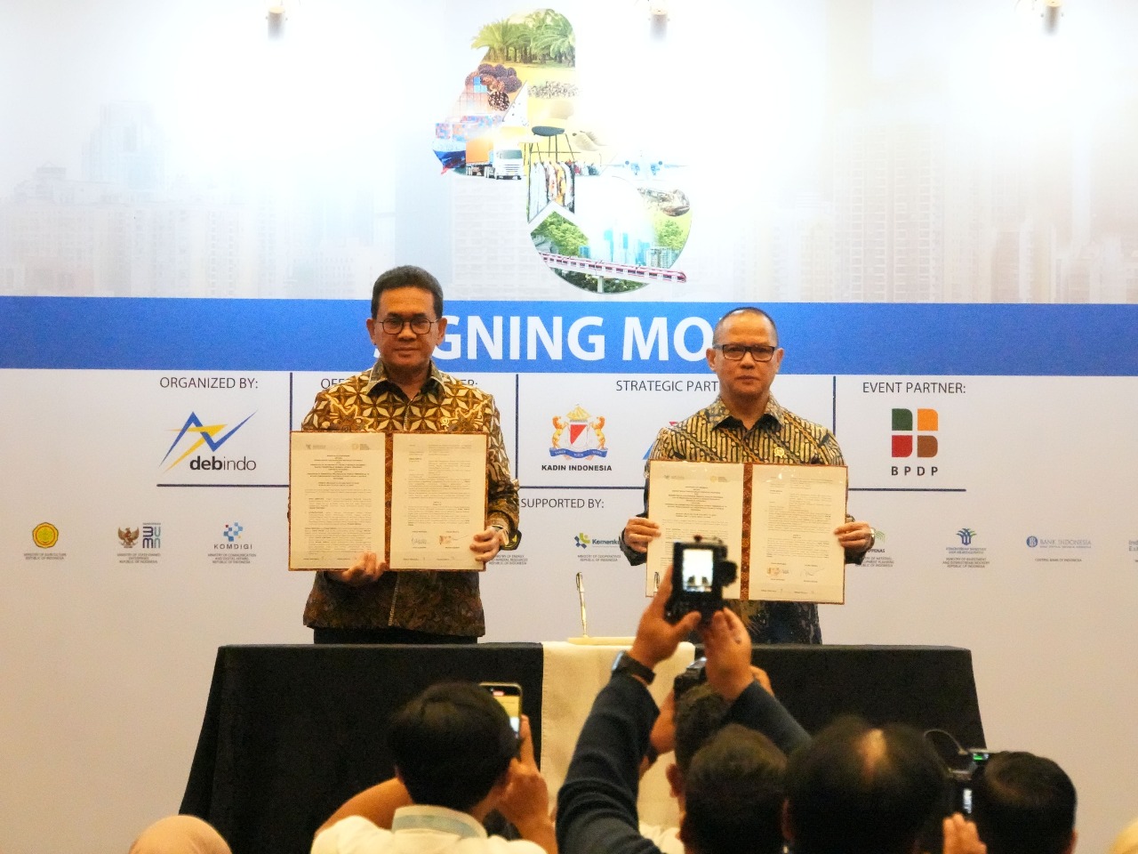 - WhatsApp Image 2025 10 18 at 13.17.21