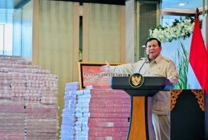 penyrahan-uang-13,25-triliun